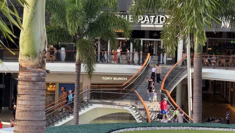 The-patio,-casual-dining-precinct,-modern-restaurants-at-luxury-Pacific-fair-shopping-centre,-Broadbeach,-Gold-coast,-Queensland,-Australia