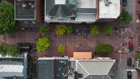 Top-down-aerial-of-Burlington-Vermont-outdoor-shopping-area-and-pedestrian-walkway