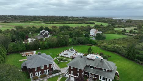 Newport-Rhode-Island-country-club-homes-and-mansions-with-golf-course-views