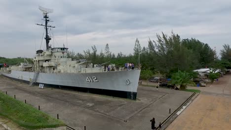 Luftaufnahme-Der-Erinnerung-Lhuangprasae-Schlachtschiff-Bezirk-Rayong,-Thailand