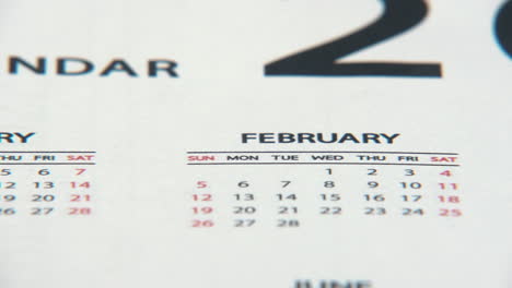 2023-Meses-Calendario-Moviéndose-De-Izquierda-A-Derecha-Vista-De-Primer-Plano