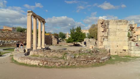 Ruinas-De-La-Iglesia-Tetraconch-Durante-La-Hora-Dorada