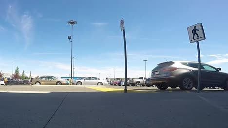 Parking-lot-in-fast-motion
