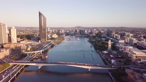 Das-Rad-Von-Brisbane-Und-Victoria-Bridge-Antenne