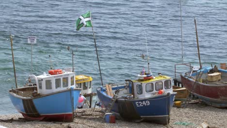 Fishing-boats-sitting-on-dry-harbour