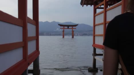 Itsukushima-shrine-main-tori