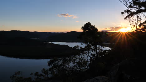 Schöne-Aussicht-Auf-Einen-Sonnenuntergang-In-Australien-Mit-Blick-Auf-Den-Hawkesbury-River,-New-South-Wales