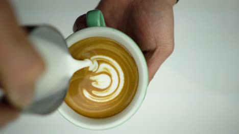 Tulip-Swan-Free-Pour-Latte-Art,-Café-Art-4k