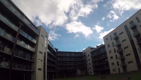 Time-lapse-of-cloud's-over-the-buildings
