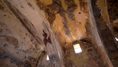Rotating-Shot-of-Dome-Ceiling-Fresco-Inside-UNESCO-World-Heritage-Site-in-Qasr-Amra-Desert-Castle