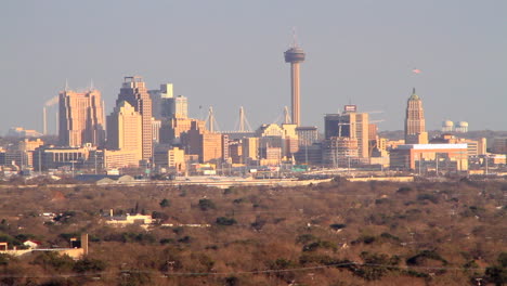 This-is-a-wide-shot-of-the-San-Antonio-Skyline
