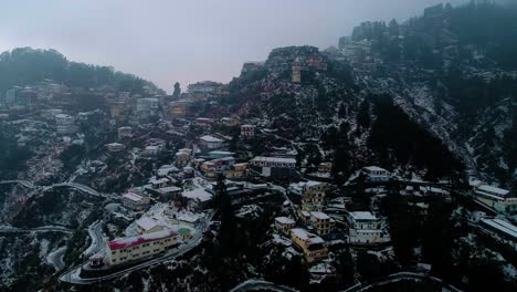 Mussoorie,-Uttarakhand,-Indien-Die-Höchste-Bergstation-Von-Indien-–-Mussoorie-In-Uttarakhand-Sah-Umwerfend-Aus,-Als-Es-Schneefall-Erlebte