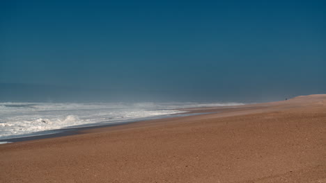 Beautiful-beach-landscape-at-Praia-do-Norte-in-Nazare
