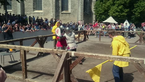 Tallin-medieval-days-knight-tournament.-Fight-with-swords