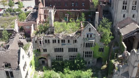 Abandoned-historic-City-Methodist-Church-in-Gary,-Indiana-with-drone-video-pulling-out-above