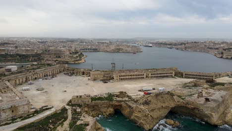 Panoramablick-Auf-Die-Innenstadt-Von-Valletta
