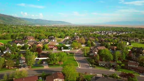 A-floating-drone-shot-over-a-small-suburb-part-of-Utah