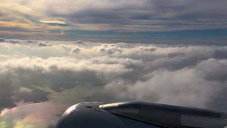 Vista-De-Las-Nubes-Desde-El-Avion