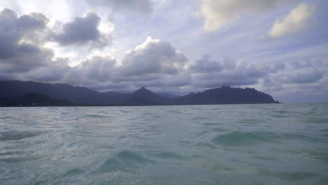 Water-Level-View-of-Mountains-Around-Kaneohe-Bay-in-Hawaii