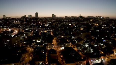 Jerusalem-Panoramische-Nachtansicht,-Drohne-Hochfliegen,-Israel
