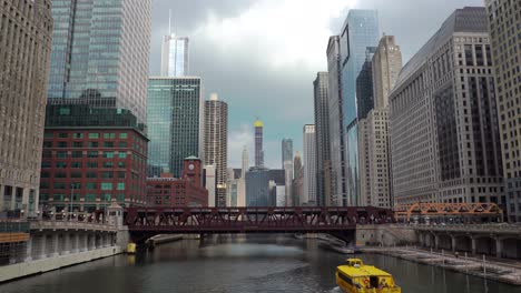 Ansichten-Aus-Dem-Alltag-In-The-Loop,-Chicago