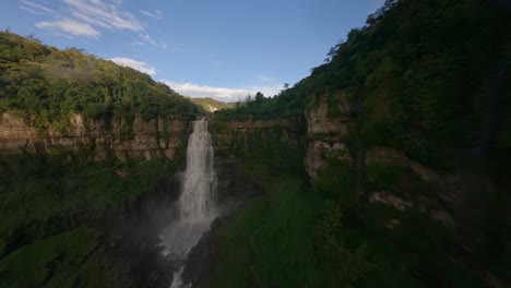 Sheer-Cliffs-With-Tequendama-Falls-In-San-Antonio-Del-Tequendama,-Soacha,-Cundinamarca,-Colombia