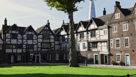 Traditional-British-style-living-homes-with-green-and-vibrant-park-and-The-Shard-i-n-the-background