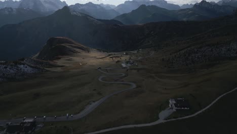 Drohnenaufnahmen-über-Dolomiten-In-Italien-7