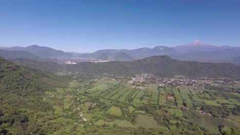 Mit-Der-Karma-Drohne-über-Die-Berge-Von-Central-Veracruz-Zu-Fliegen,-Lässt-Uns-Vögel-Fühlen