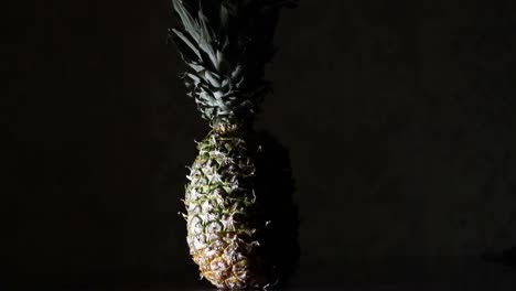 Building-Pineapple,-Ananas-in-The-Dark.-Time-Lapse