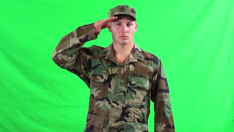 US-Armeesoldat-In-Voller-Uniform-Grüßen