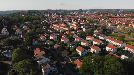 Amazing-aerial-footage-over-the-suburban-part-of-Gothenburg,-Sweden-called-Karralund