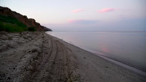 Pinky-Seashore-Am-Morgen
