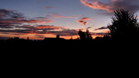 Epischer-Sonnenaufgang-Mit-Wunderschönen-Farben-In-Uk