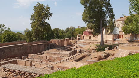 Excavaciones-Arqueológicas-En-La-Alhambra,-Granada,-España.-Disminuir-El-Zoom