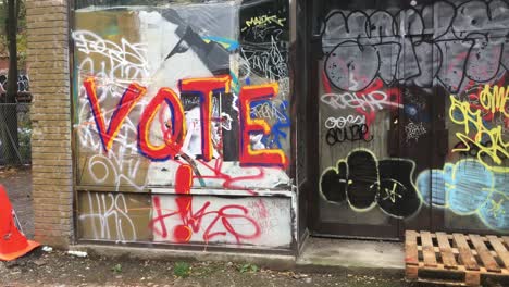 Abstimmungsgraffiti-Auf-Dem-Kensington-Market,-Statisch