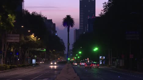 Zeitraffer-Auf-Der-Avenue-Paseo-De-La-Reforma-In-Mexiko-Stadt-Am-Morgen