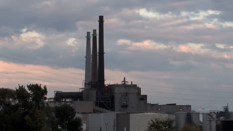 Detroit-River-Rouge-Power-Plant,-Michigan,-USA