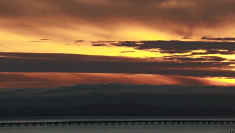 Sonnenuntergang-Entlang-Des-Geraden-Niedrigen-Abschnitts-Der-Astoria-Megler-Bridge-Oregon-To-Washington