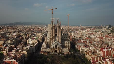 Aerial-view-of-Sagrada-Familia,-Barcelona,-Spain-2