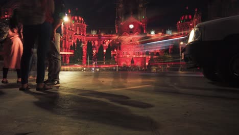 Schwenken-Sie-Den-Zeitraffer-Von-Chhatrapati-Shivaji-Maharaj-Terminus-Bei-Nacht