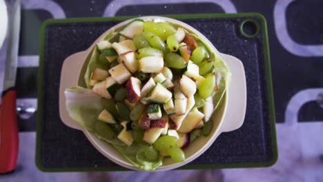 Obst-Und-Salat-In-Der-Schüssel