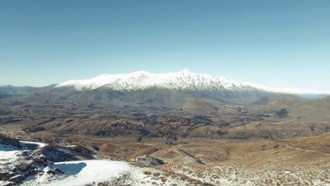 View-of-the-Remarkables-mountain-range-in-New-Zealand-from-Coronet-Peak