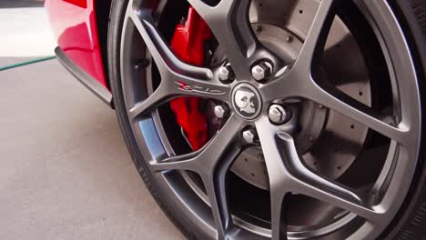 Luxury-sports-car-alloy-wheels