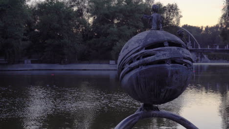Artificial-lake-with-extraordinary-sculpture-at-Central-Park-in-Dnipro,-Ukraine