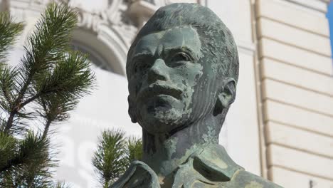 Petofi-statue-in-front-of-the-Comedy-Theatre-of-Budapest