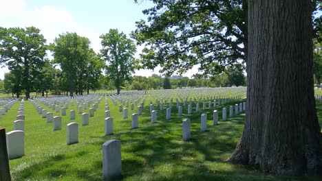 A-Nation's-Greatest-Heroes-Resting-Place---Famous-Arlington