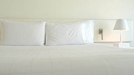 White-Room-in-Boutique-Hotel-Clean-Sheets-and