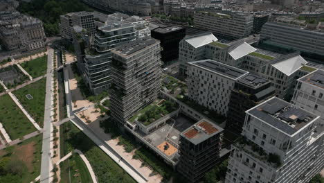 Batignolles-öko-nachhaltiges-Nachbarschaft-Paris-Frankreich-Luftbild-Von-Oben-Nach-Unten