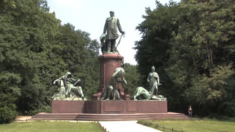 Bismarck-Memorial,-Bismarck-Nationaldenkmal,-Berlin,-Germany